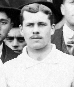 An�bal Zapic�n Falco